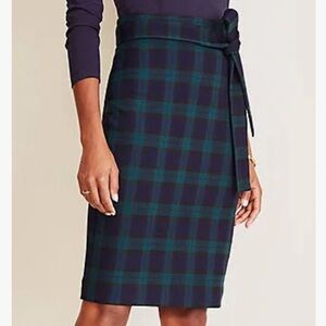 Ann Taylor Black and Green Plaid A-Line Skirt